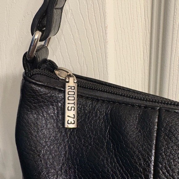 Roots 73 Black Cervino Leather Shoulder Bag - Picture 5 of 9